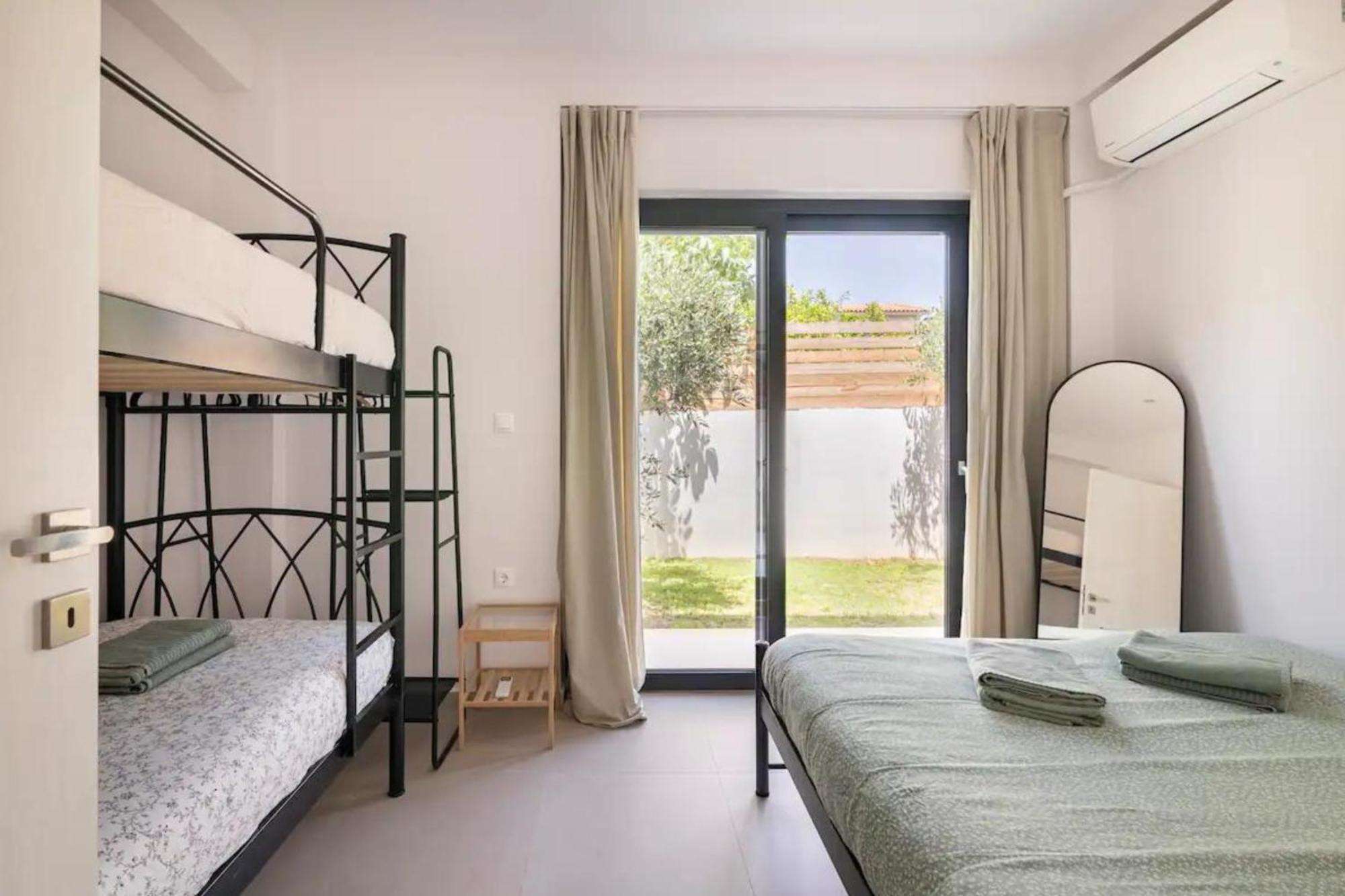 Villa Kala Loutraki - Private Pool & Sauna I Beach Extérieur photo